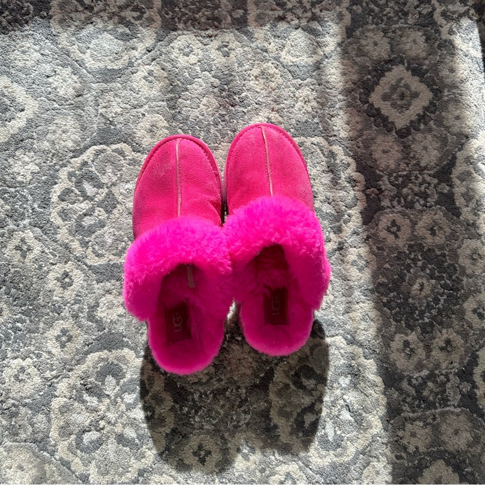 Gently worn pink platform uggs